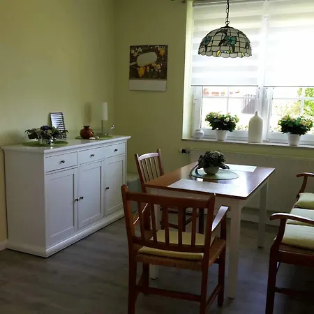 Und Moor Apartment *